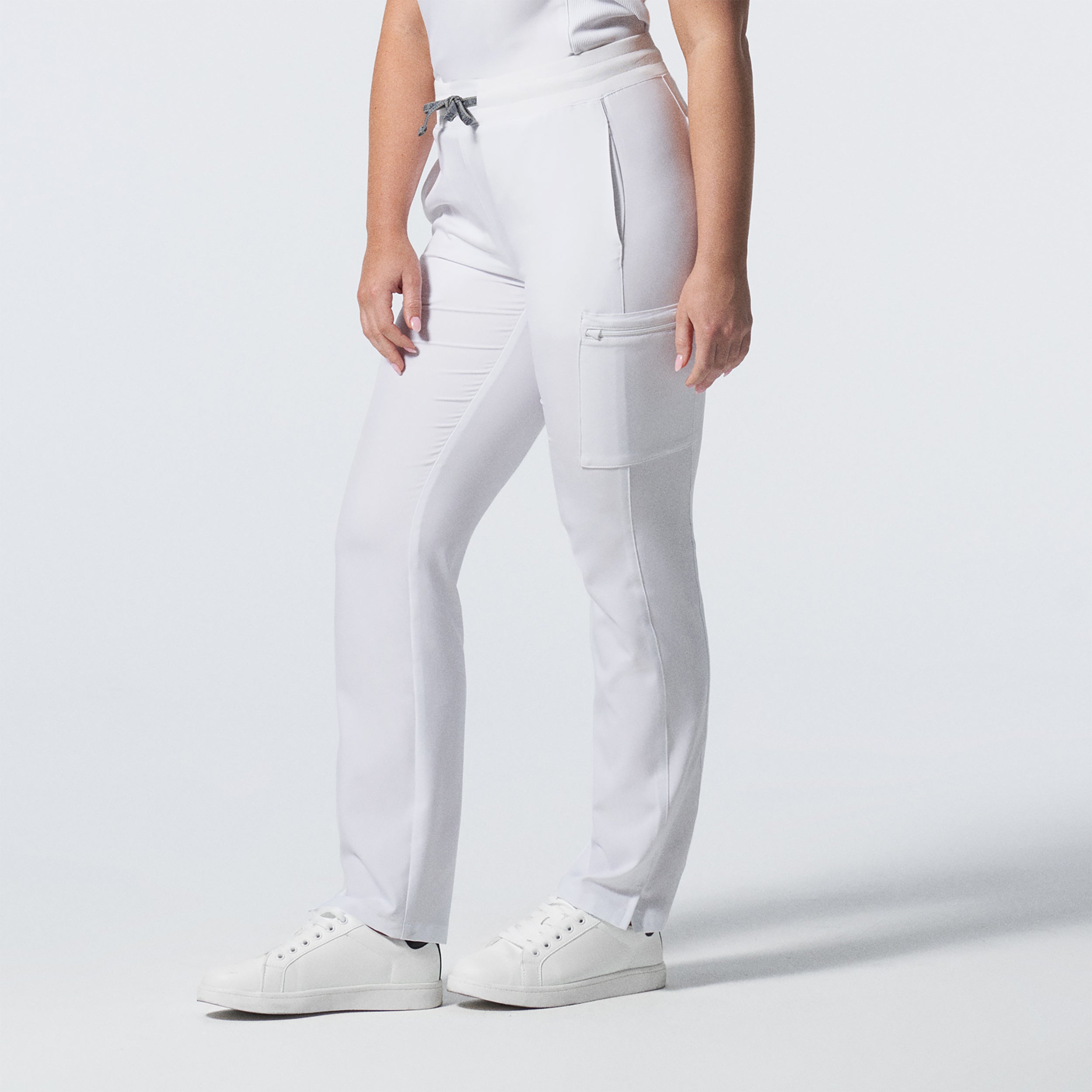 Petite Women's Landau Forward Cargo Scrub Pants with Soft Rib-Knit Waist